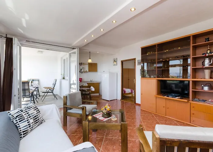 Dada * Novi Vinodolski